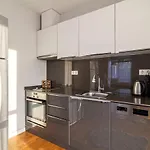 Modern Flat In Istanbul, 10 Min To Airport Metro Istanbul